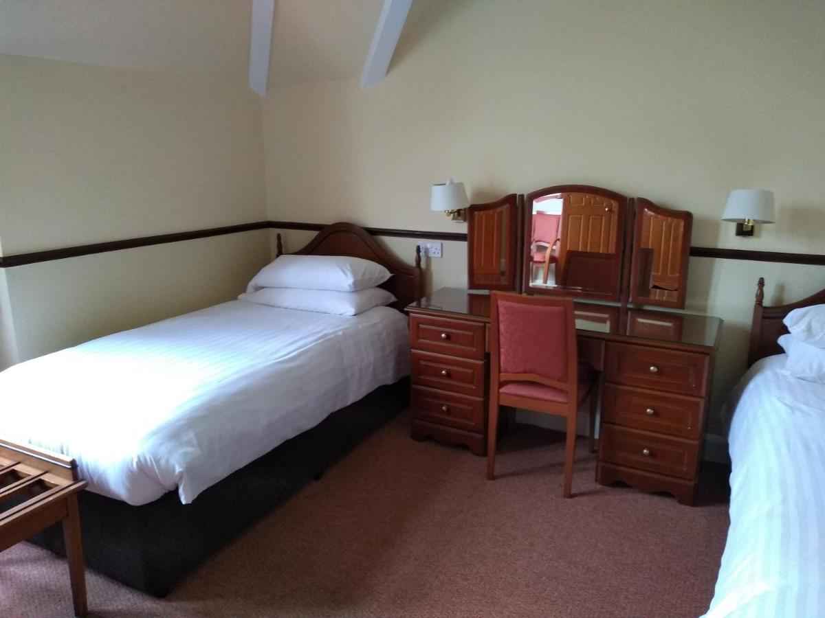 Caledonian Hotel Fort Augustus Dış mekan fotoğraf